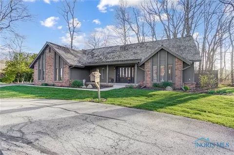 29780 Waterbury Cir, Perrysburg, OH 43551