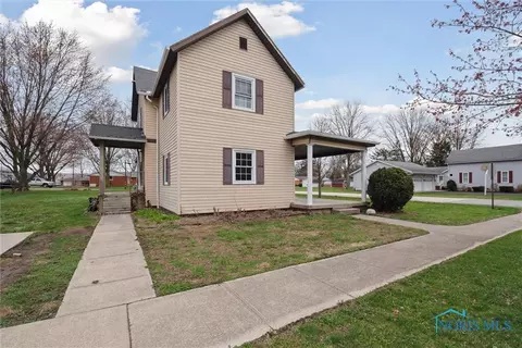 256 E Perrin Ave, Mccomb, OH 45858 photo 4