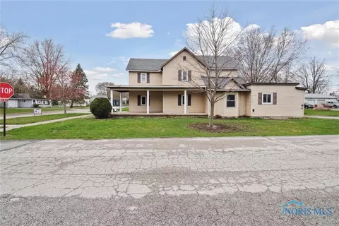 256 E Perrin Ave, Mccomb, OH 45858 photo 2