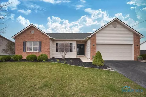 1440 Timberwood Dr, Findlay, OH 45840