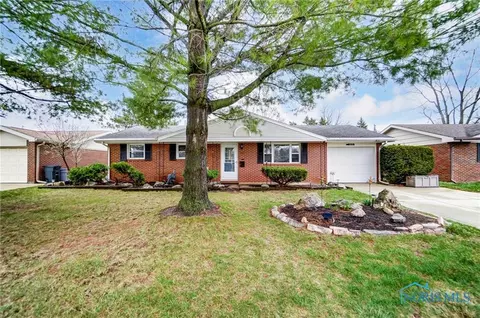 1105 Brookside Dr, Findlay, OH 45840