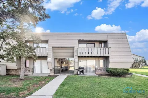 6201 Garden Rd #D56, Maumee, OH 43537