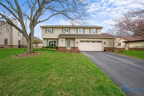 5219 Westcroft Dr, Sylvania, OH 43560