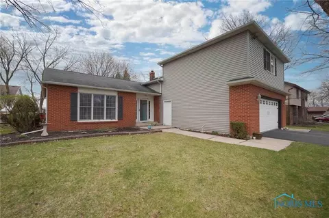 2401 Springmill Rd, Findlay, OH 45840