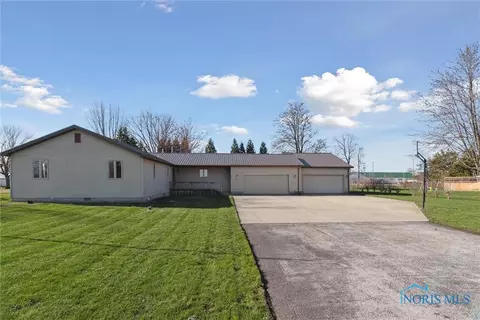 106 Saint Clair St, Continental, OH 45831 photo 4