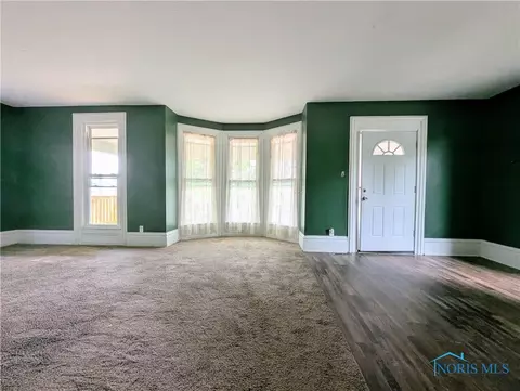 201 E Spring St, Fayette, OH 43521 photo 6