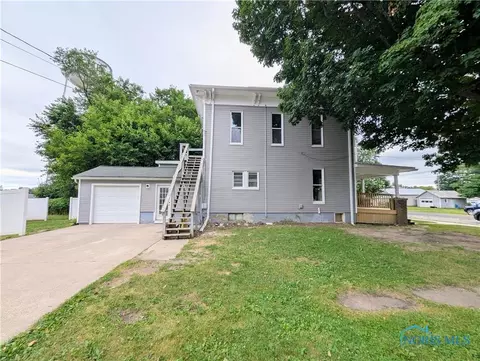 201 E Spring St, Fayette, OH 43521 photo 3