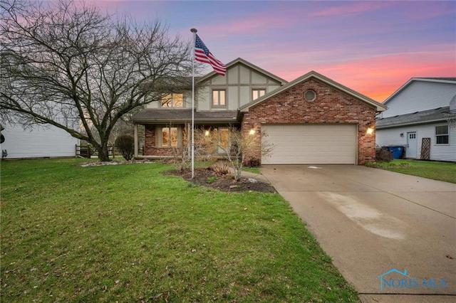 1823 Lexington Dr, Perrysburg, OH 43551