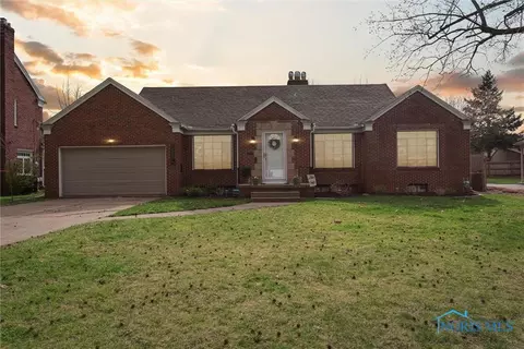 3533 Beechway Blvd, Toledo, OH 43614