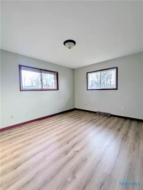 140 Lockhart Ave, Wayne, OH 43466 photo 18