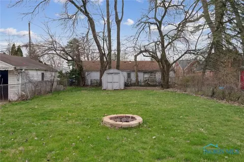 912 Mackow Dr, Toledo, OH 43607 photo 30