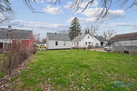 912 Mackow Dr, Toledo, OH 43607 photo 29
