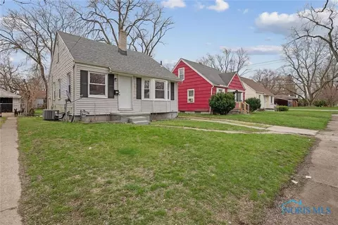 912 Mackow Dr, Toledo, OH 43607 photo 32