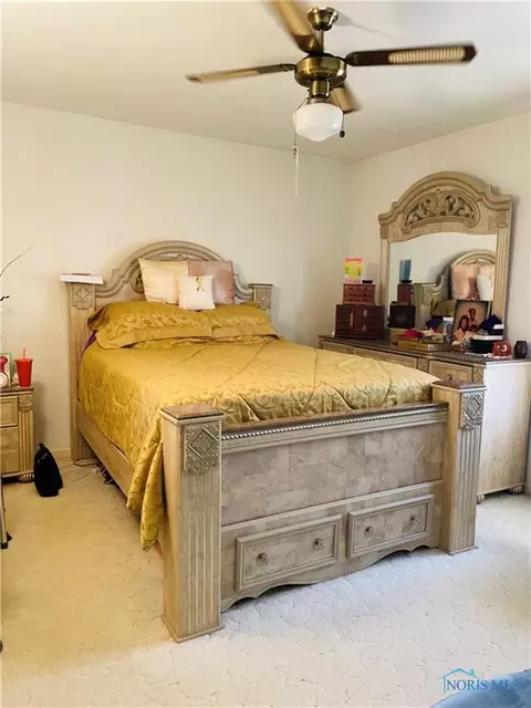 803 Independence Rd, Toledo, OH 43607 photo 7
