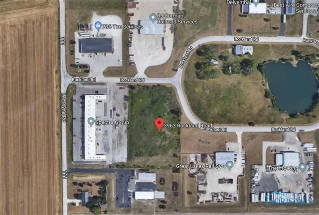 3963 Rockland Cir, Millbury, OH 43447