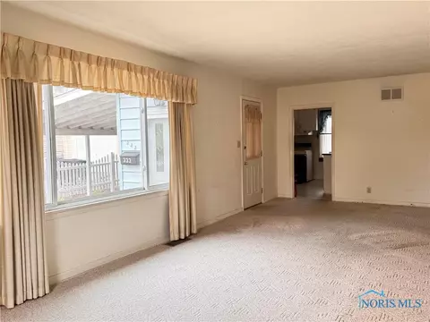 333 E Trevitt St, Bryan, OH 43506 photo 4