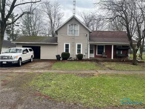202 S Maple St, Pioneer, OH 43554