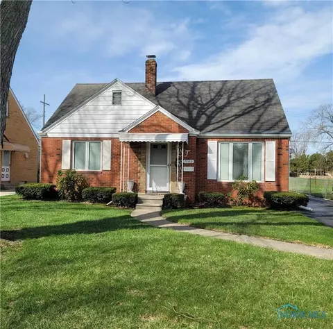 1540 Charmaine Dr, Toledo, OH 43614