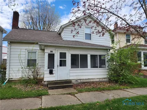 422 N Sandusky Ave, Upper Sandusky, OH 43351