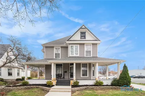 210 Elm St, Wauseon, OH 43567