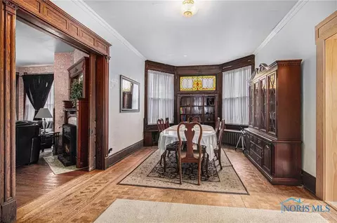 210 Elm St, Wauseon, OH 43567 photo 9