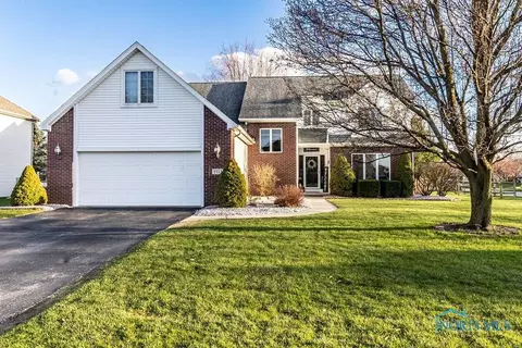 1113 Bending Brook Ln, Waterville, OH 43566