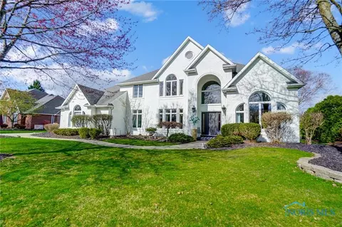 320 Penbrooke Dr, Findlay, OH 45840