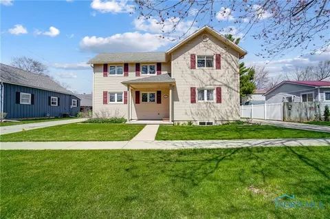 522 W North St, Fostoria, OH 44830