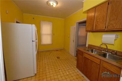 1546 Tecumseh St, Toledo, OH 43607 photo 10