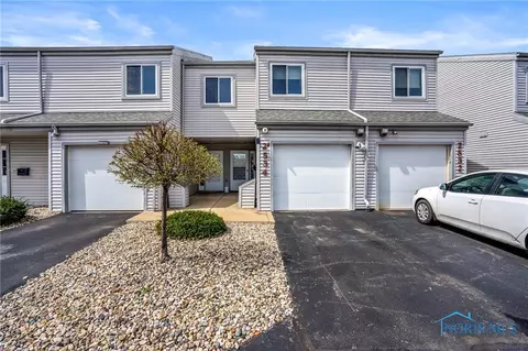 2534 W Village Dr #2534, Toledo, OH 43614
