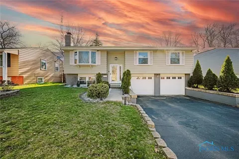 2452 Orchard Hills Blvd, Toledo, OH 43615