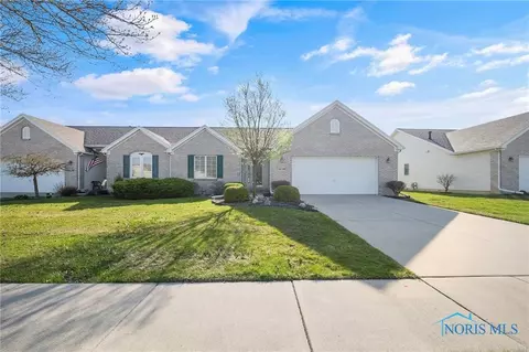 26348 W Wexford Dr, Perrysburg, OH 43551