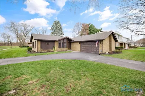 6623 Santo Ln, Maumee, OH 43537