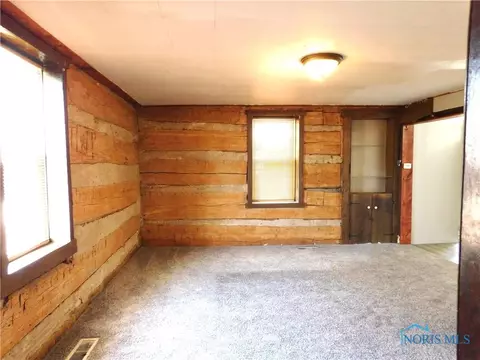 29 Walker St, Tiffin, OH 44883 photo 4
