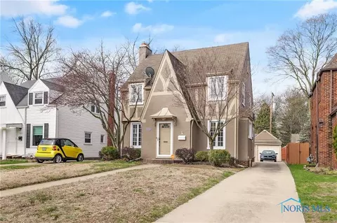 3739 Elmhurst Rd, Toledo, OH 43613