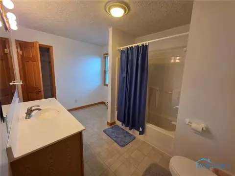 404 W Sugar St, Leipsic, OH 45856 photo 12
