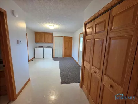 404 W Sugar St, Leipsic, OH 45856 photo 18