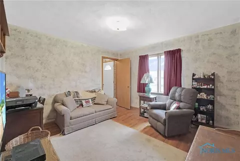 107 Eagle St, Findlay, OH 45840 photo 6