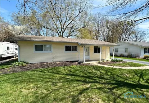 4856 Brinthaven Rd, Sylvania, OH 43560