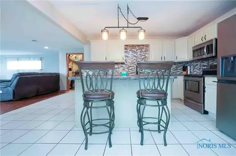 1884 E Main St, Ottawa, OH 45875 photo 11