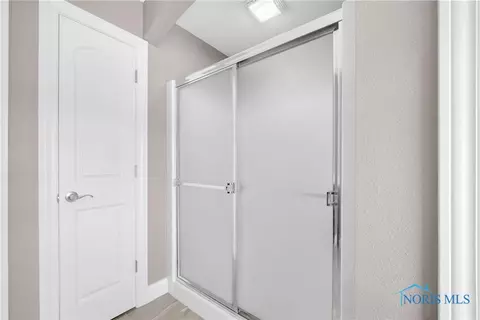 1718 Spring Forest Dr, Oregon, OH 43616 photo 37