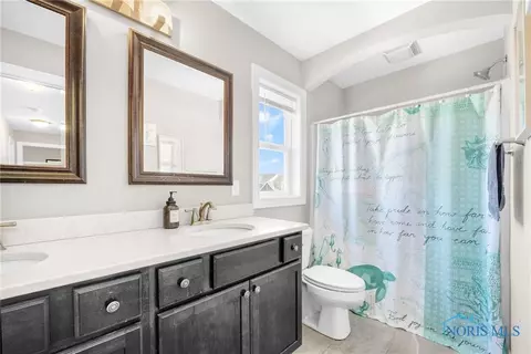 1718 Spring Forest Dr, Oregon, OH 43616 photo 30