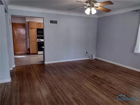 634 Cherry St, Wauseon, OH 43567 photo 6