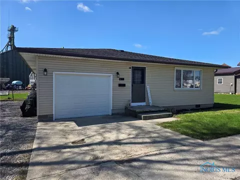 10 W Main St, West Leipsic, OH 45856 photo 2