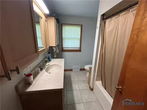 149 Timmons Rd, Bradner, OH 43406 photo 6
