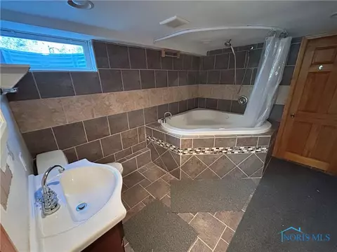 149 Timmons Rd, Bradner, OH 43406 photo 2