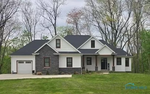 12535 S River Rd, Grand Rapids, OH 43522