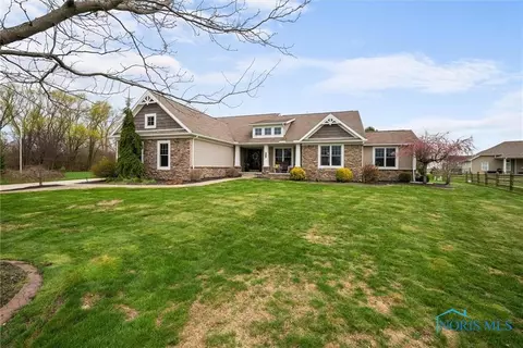 6681 Bellflower Ct, Curtice, OH 43412