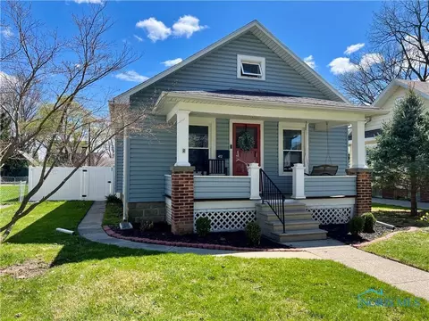 412 W John St, Maumee, OH 43537