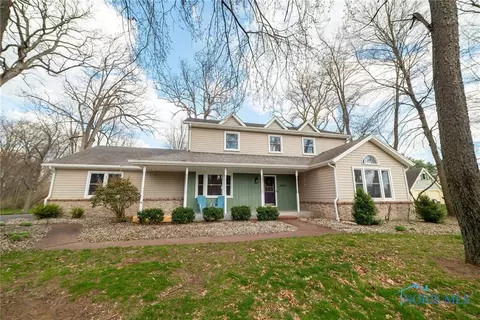 6423 Berkey Southern Rd, Whitehouse, OH 43571